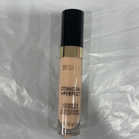 Huge Sale 🔥🔥🔥 Milani Conceal + Perfect Longwear Concealer BNIB - Picture 2 of 3